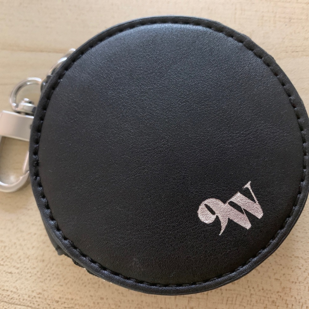 Mini coin/key chain